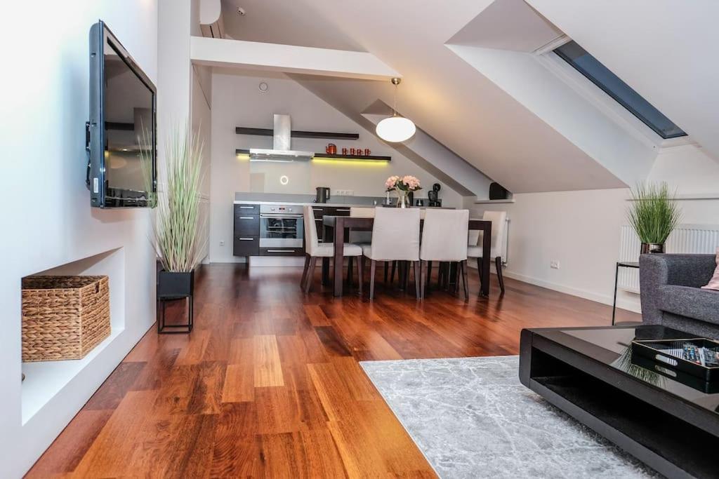 #Stayhere - Spacious Luxury Town Hall 3Bdr Apartment VNO Exteriér fotografie