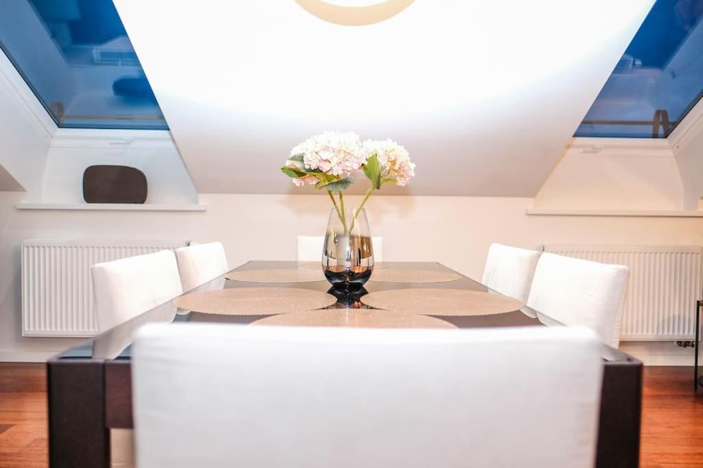 #Stayhere - Spacious Luxury Town Hall 3Bdr Apartment VNO Exteriér fotografie